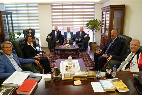 Zafer Partisi Genel Başkanı Özdağ’dan Kutlu Parti Genel Başkanı Halaçoğlu’na ziyaret