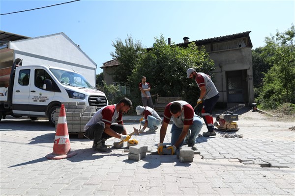 İnegöl Belediyesi’nden Tahtaköprü Mahallesine hizmet