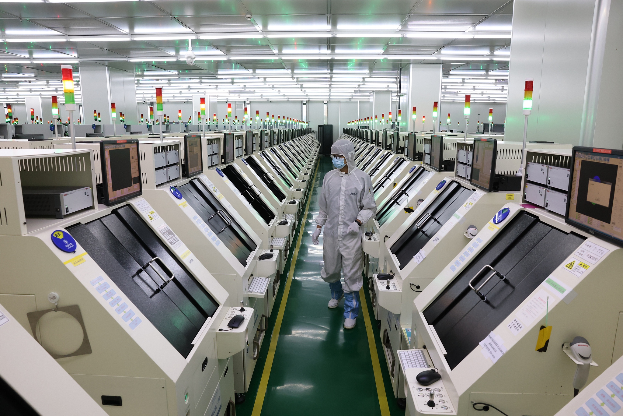 Çin’de yılın ilk dört ayında elektronik bilgi üretim endüstrisi büyüdü