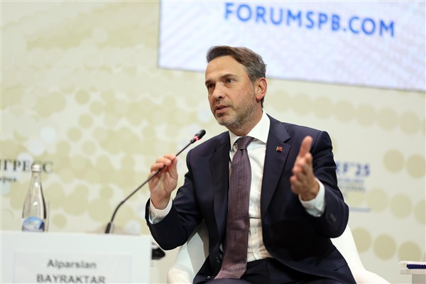 Bayraktar: İran, Türkiye için en büyük gaz tedarikçilerinden biri