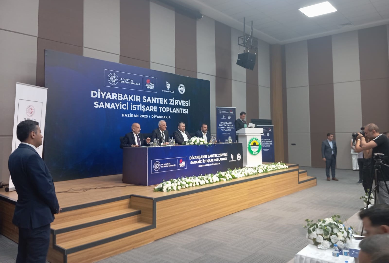 Diyarbakır’da SANTEK Zirvesi: Sanayici İstişare Toplantısı gerçekleştirildi