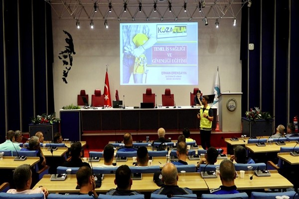 Büyükşehir personeline İş Sağlığı ve Güvenliği bilgilendirmesi yapıldı