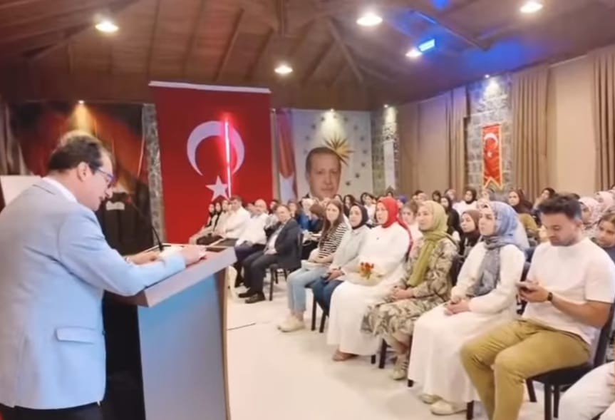 Dicle Üniversitesi’nden “Edipler ve Şairler” etkinliği