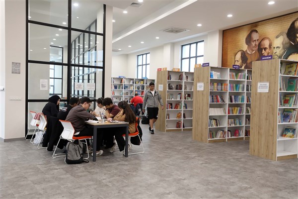 Yenimahalle Belediyesi kütüphanelerinde sınav yoğunluğu