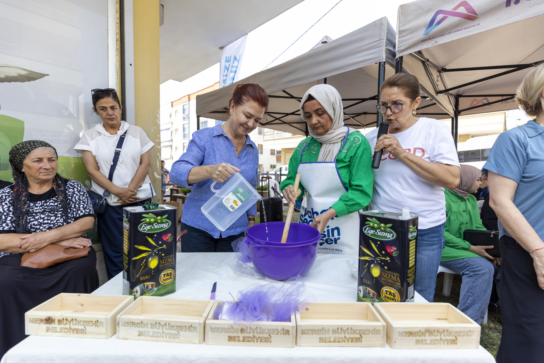 Mersin’de “Evimiz Atölye” projesi kapsamında Sabun Yapım Atölyesi başlatıldı