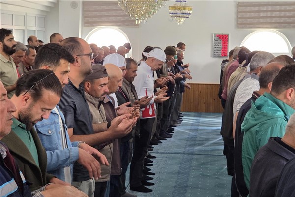 Karaman Valisi Çiçekli, vatandaşlarla bir araya geldi