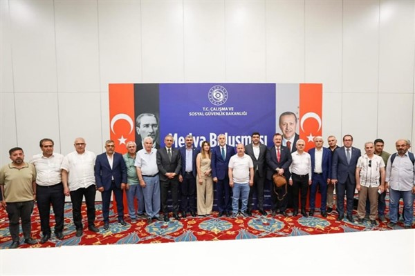 Bakanı Işıkhan, Mardin’de medya temsilcileriyle buluştu