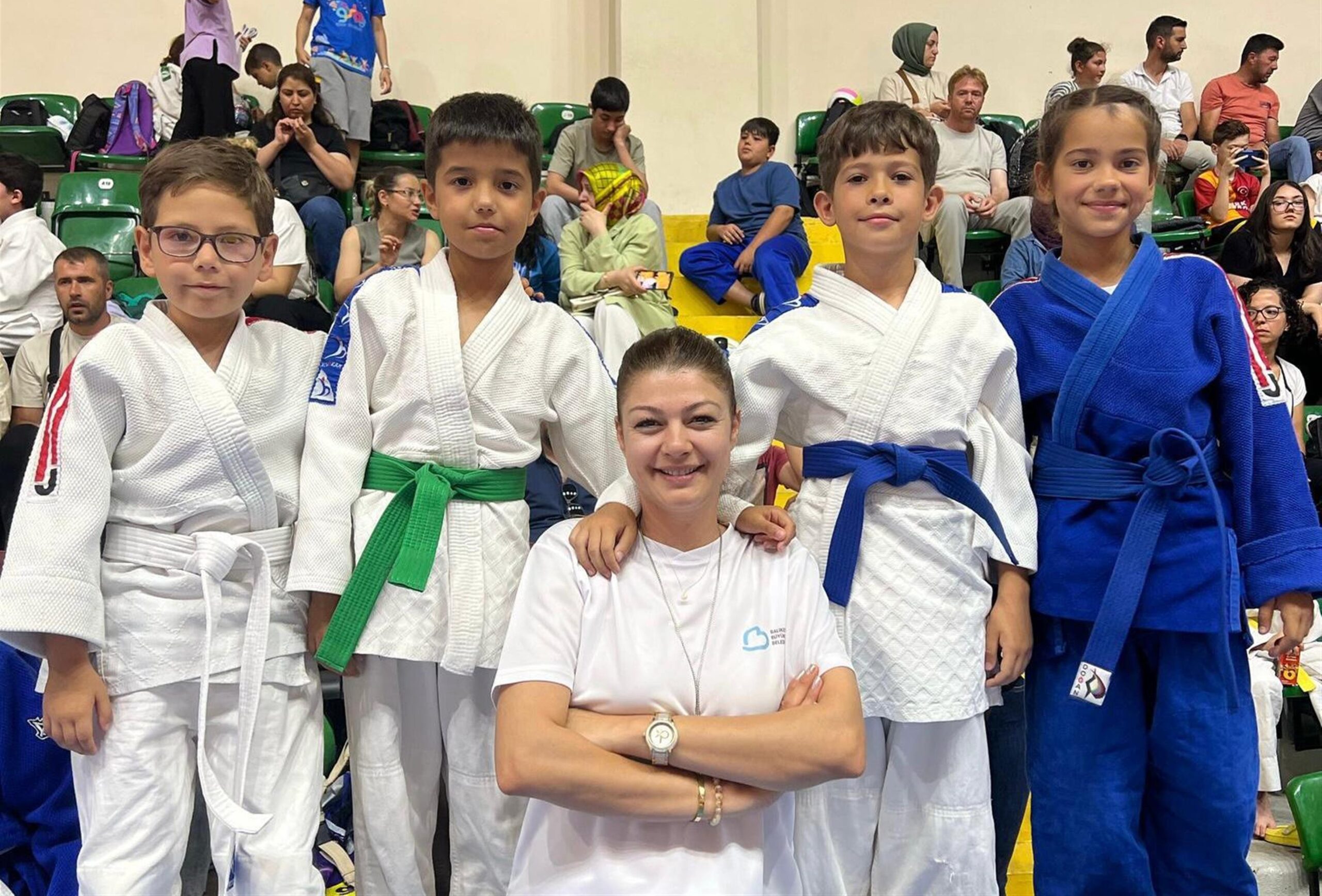 Balıkesir Büyükşehir Belediyesi sporcularından derece