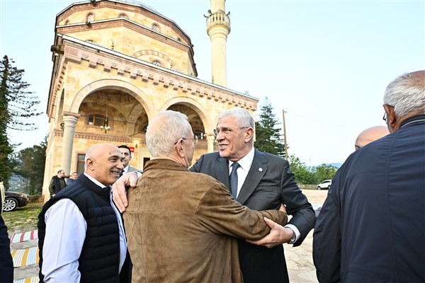 Dervişoğlu, bayram namazını Kabakdağı Köyü’nde kıldı