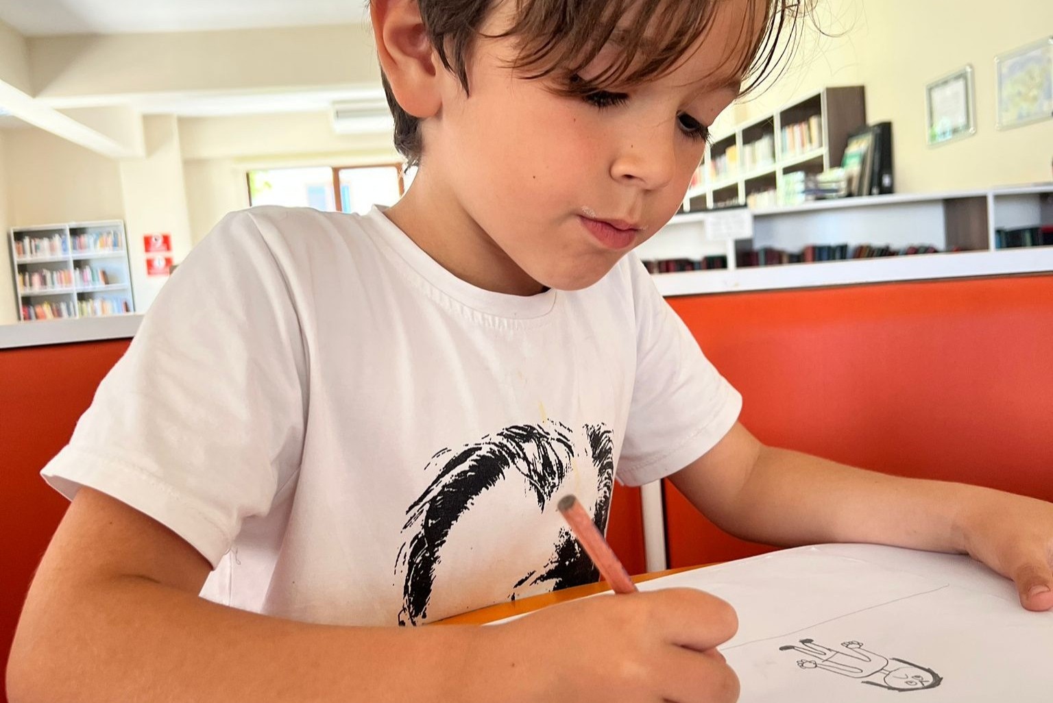 Osmangazi Belediyesi’nden çocuklara yönelik Minik Eller Renkli Hayaller etkinliği