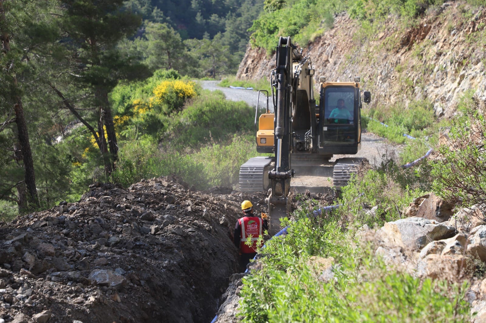 Ceylandere’de içme suyu hattı yenilendi