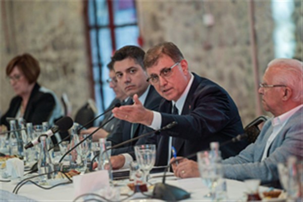 Başkan Tugay’dan kentin kalkınması için ortak akıl vurgusu