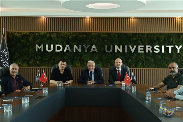 Başkan Özdemir, özel eğitim kurumları temsilcileriyle buluştu