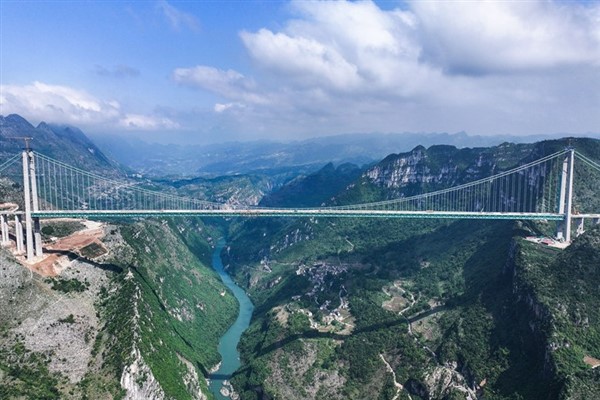 Dünyanın en yüksek köprüsü tamamlanmak üzere