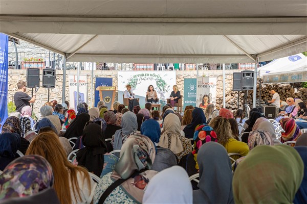 Bursa’da ‘Kadın ve Edebiyat Söyleşileri’