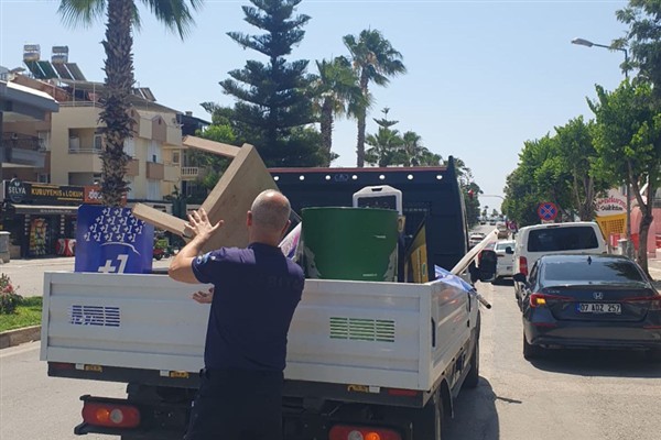 Konyaaltı’nda kaldırım işgaline izin verilmiyor