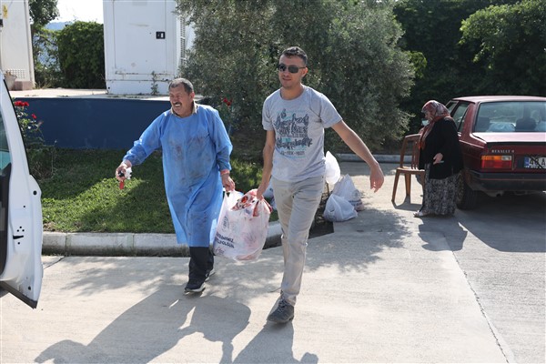 Muğla Büyükşehir mezbahaları bayramda tam kapasite çalıştı