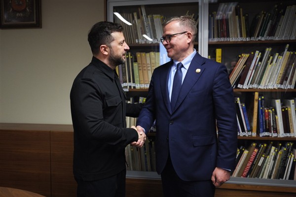 Ukrayna Devlet Başkanı Zelenski, Duda ile bir araya geldi