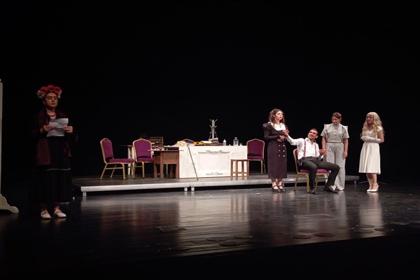 Diyarbakır’da “Hiçbir Zamanın Tanıkları” oyunu sahnelendi