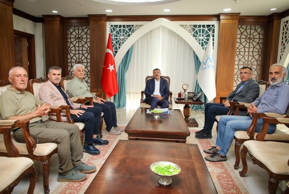 Vali Çelik, Dağcılık Federasyonu Heyetini ağırladı
