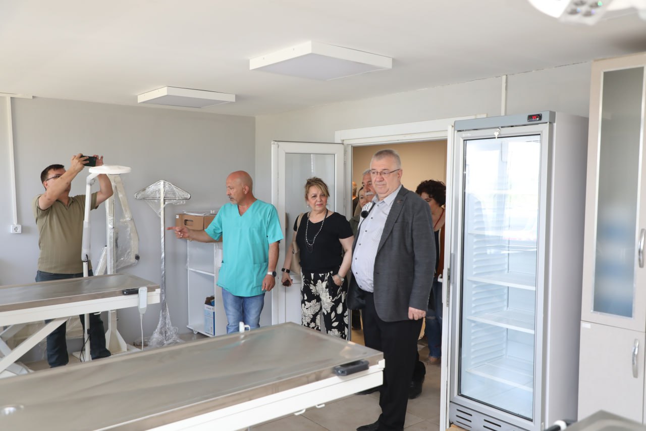 Edremit Belediyesi Sokak Hayvanları Bakım ve Rehabilitasyon Merkezi yeniden hizmete açıldı