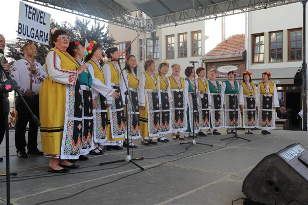 Edirne’de 5. Uluslararası Balkan Folklor Festivali’ne yoğun katılım