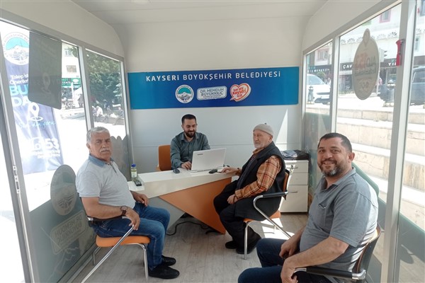 Büyükşehirin Mobil Beyaz Masa birimi