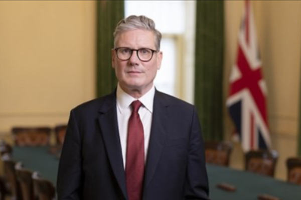 Başbakan Starmer’dan sanayi stratejisi mesajı