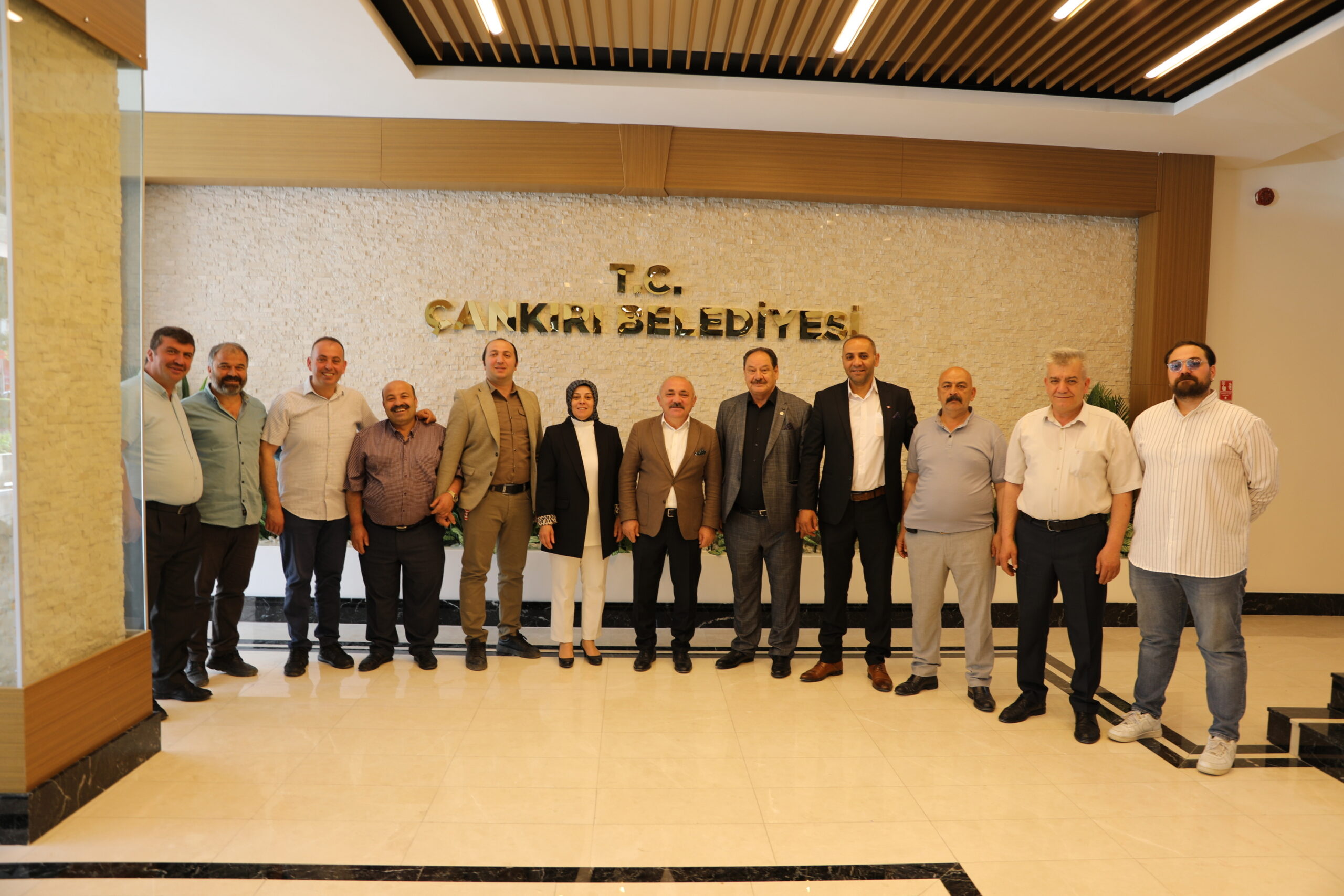 Başkan Esen, Çankırı’nın ikinci kadın muhtarını tebrik etti