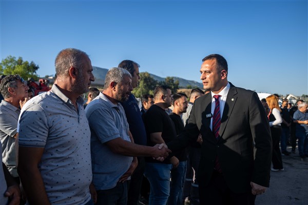 Başkan Ömer Eşki tüm personelle bayramlaştı