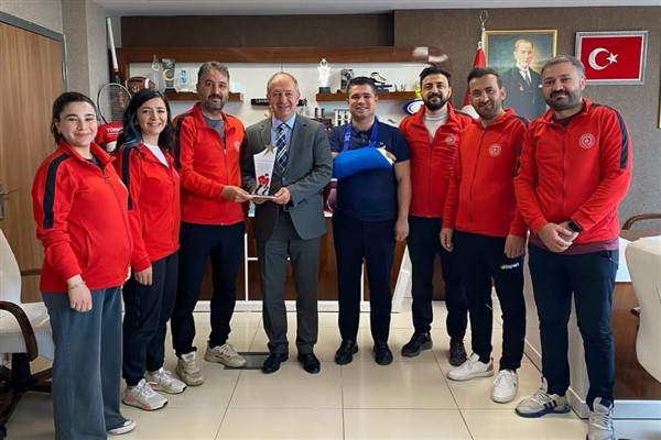 Erzurum’da Buz Hokeyi Değerlendirme Toplantısı yapıldı