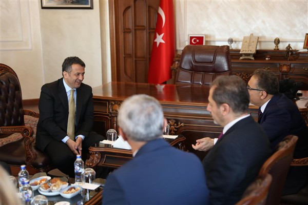 Bakan Yardımcısı Gümen’den Başkan Doğan’a ziyaret