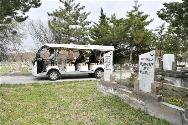 Kayseri’de mezarlıklar bayram ziyaretine hazırlandı