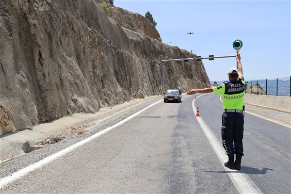 Karaman’da jandarmadan trafik denetimi