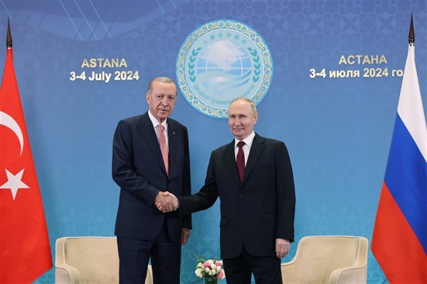 Putin ve Erdoğan Orta Doğu’da hızla kötüleşen durumu görüştüler