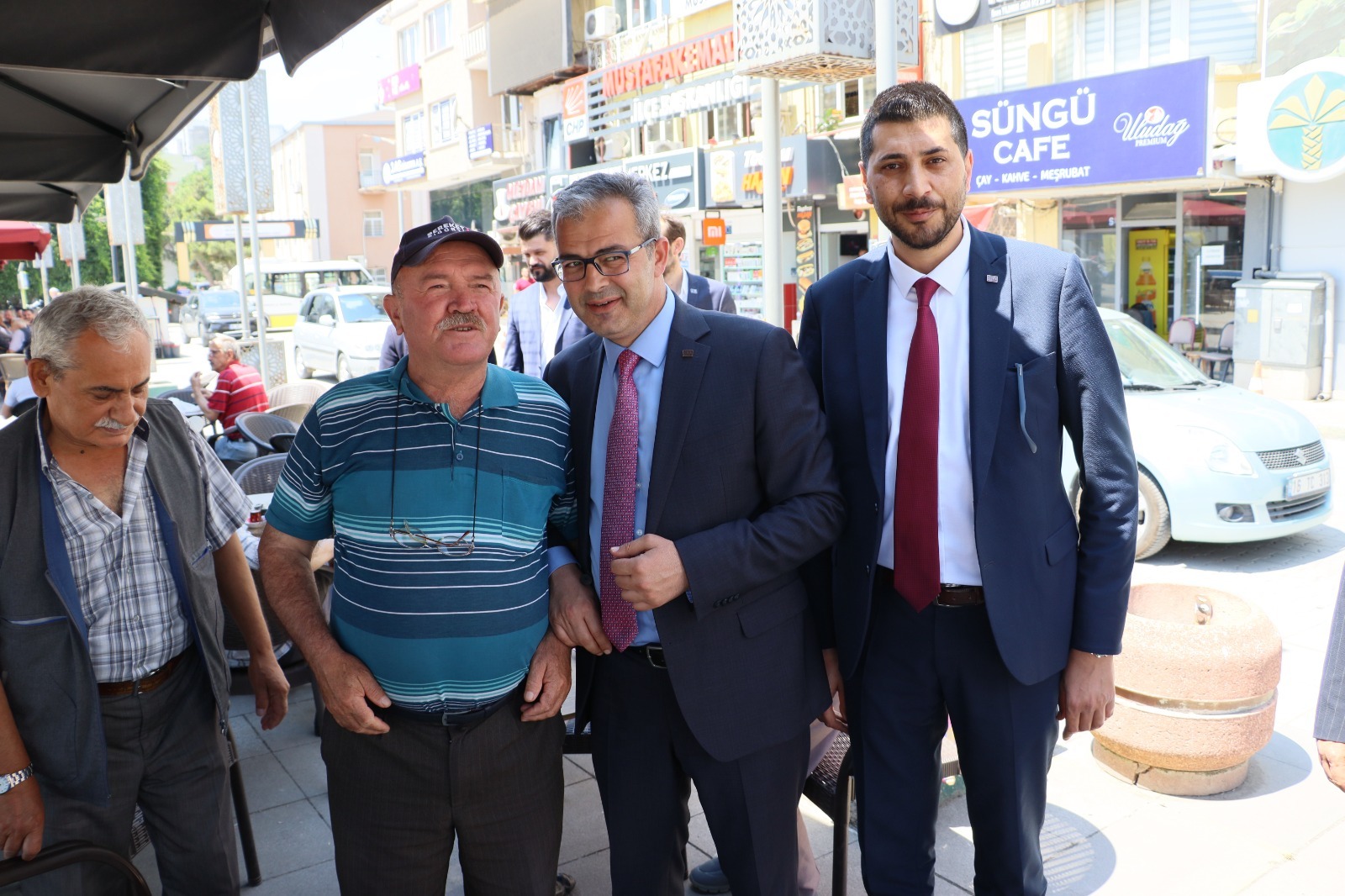 Anahtar Parti, Mustafakemalpaşa’da 120 muhtarla buluştu