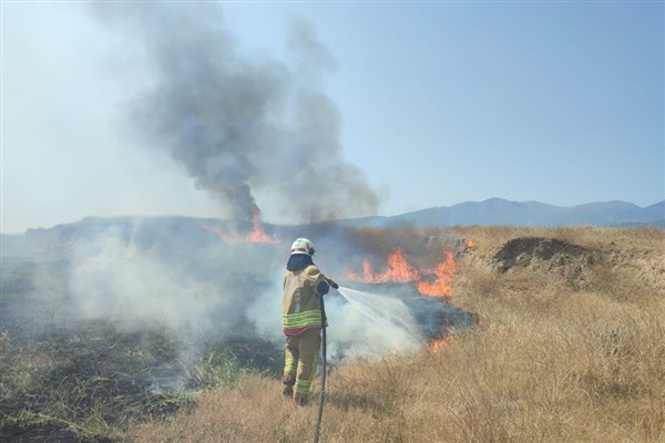 Manisa’da itfaiyeden anız yangını uyarısı