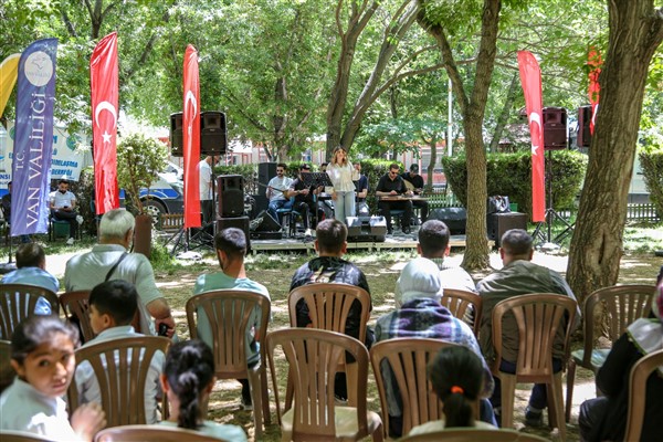 Van Büyükşehir’den engelli bireylere yönelik konser