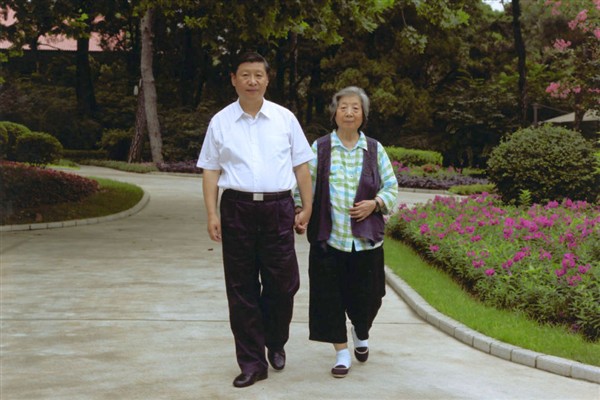 Anne sevgisi, Xi’nin manevi dünyasını besliyor