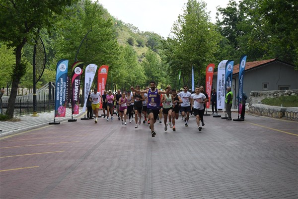 Isparta’da Gül Festivali sporla taçlandı