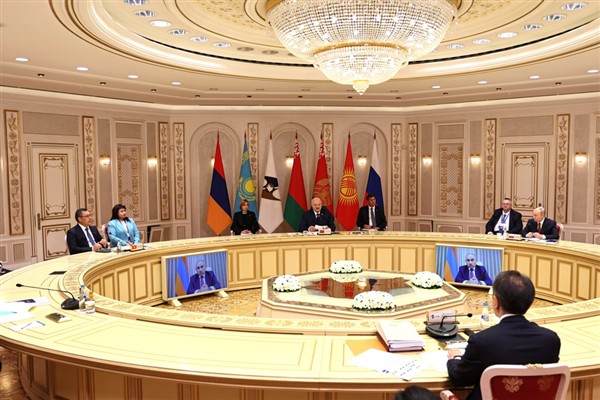 Putin, Yüksek Avrasya Ekonomik Konseyi Toplantısı’na katıldı