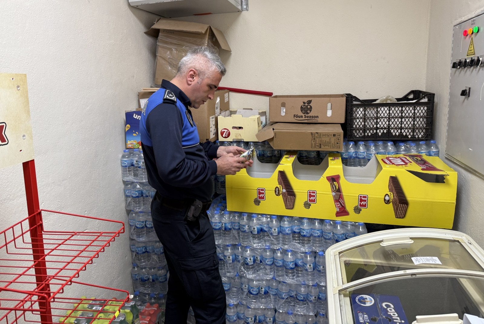 Çorum Belediyesi Zabıta Müdürlüğü ekiplerinden kurallara uymayanlara para cezası