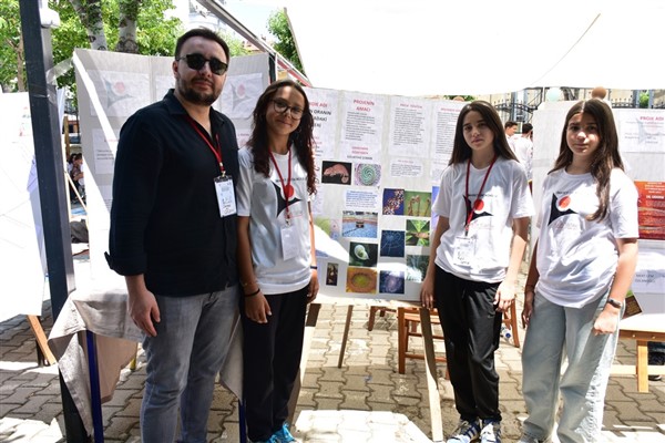 Karaman’da TÜBİTAK destekli Bilim Fuarı