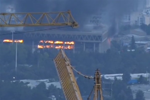 İran:  İsrail’in Tahran’daki devlet televizyonu binasına yaptığı saldırı “savaş suçudur”