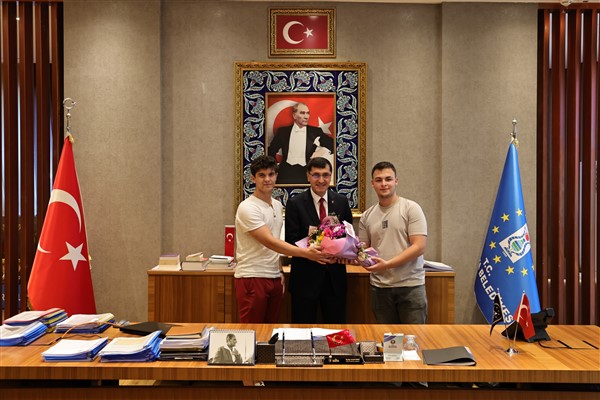 Başkan Kahveci, Robert Koleji’nin öğrencileri ve danışman öğretmenlerini ağırladı