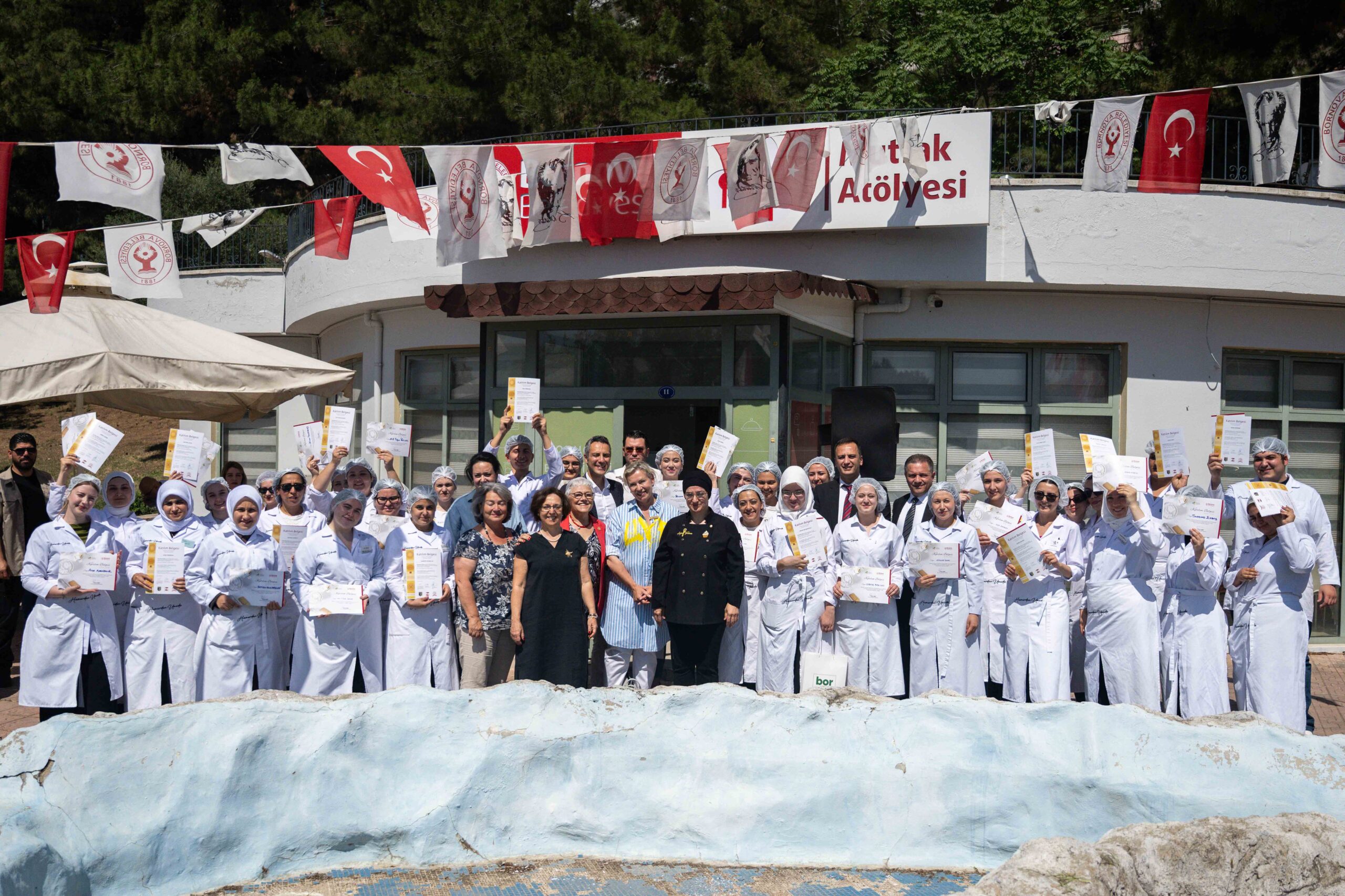 38 kursiyer, ‘Hamurdan Umuda’ projesiyle kalfalık belgesi aldı