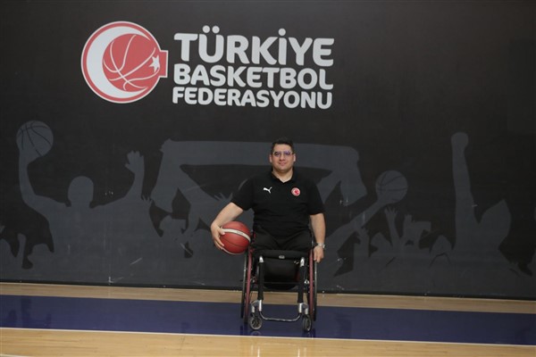 Bağcılar Belediyesi Başantrenörü Emrah Elban, Dünya Şampiyonası’nda