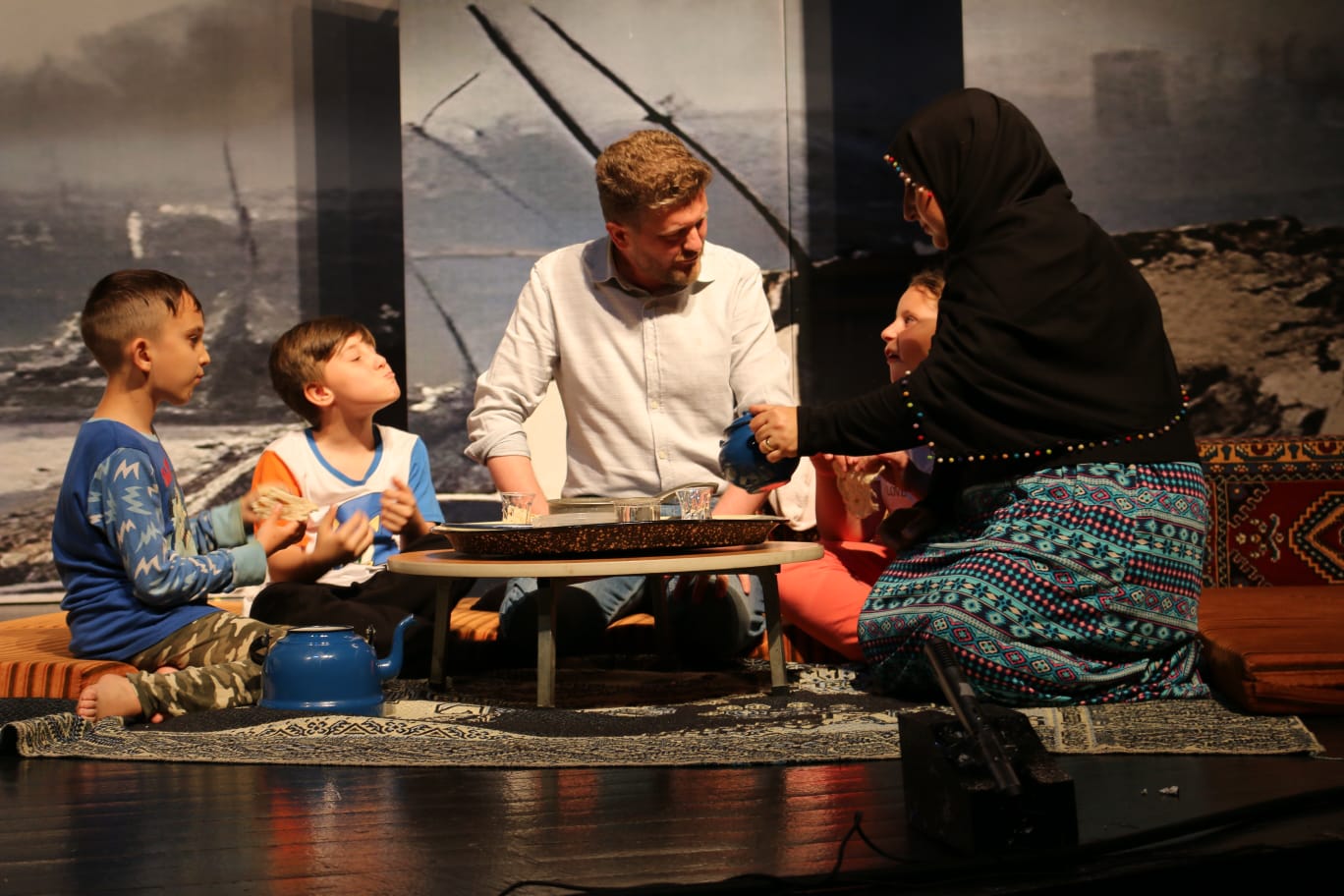 Bursa Yıldırım Erguvan İlkokulu’ndan tiyatro gösterisi