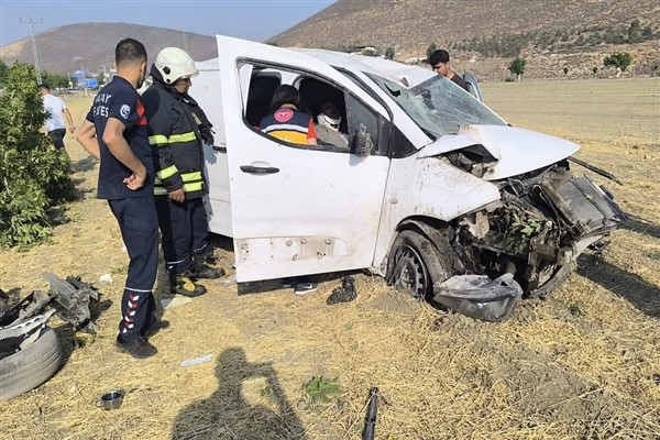 Kırıkhan’da trafik kazası: 2 yaralı