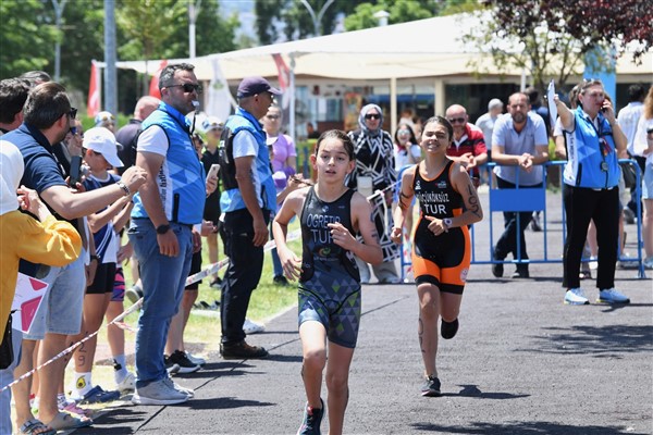 Osmangazi’de Akuatlon heyecanı